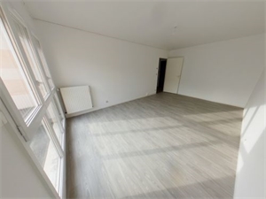t4 à la vente -   18000  BOURGES, surface 79 m2 vente t4 - UBI472048490